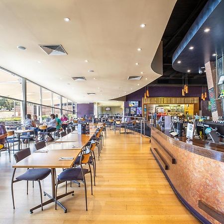 Nightcap At Sandown Park Hotel Noble Park Luaran gambar