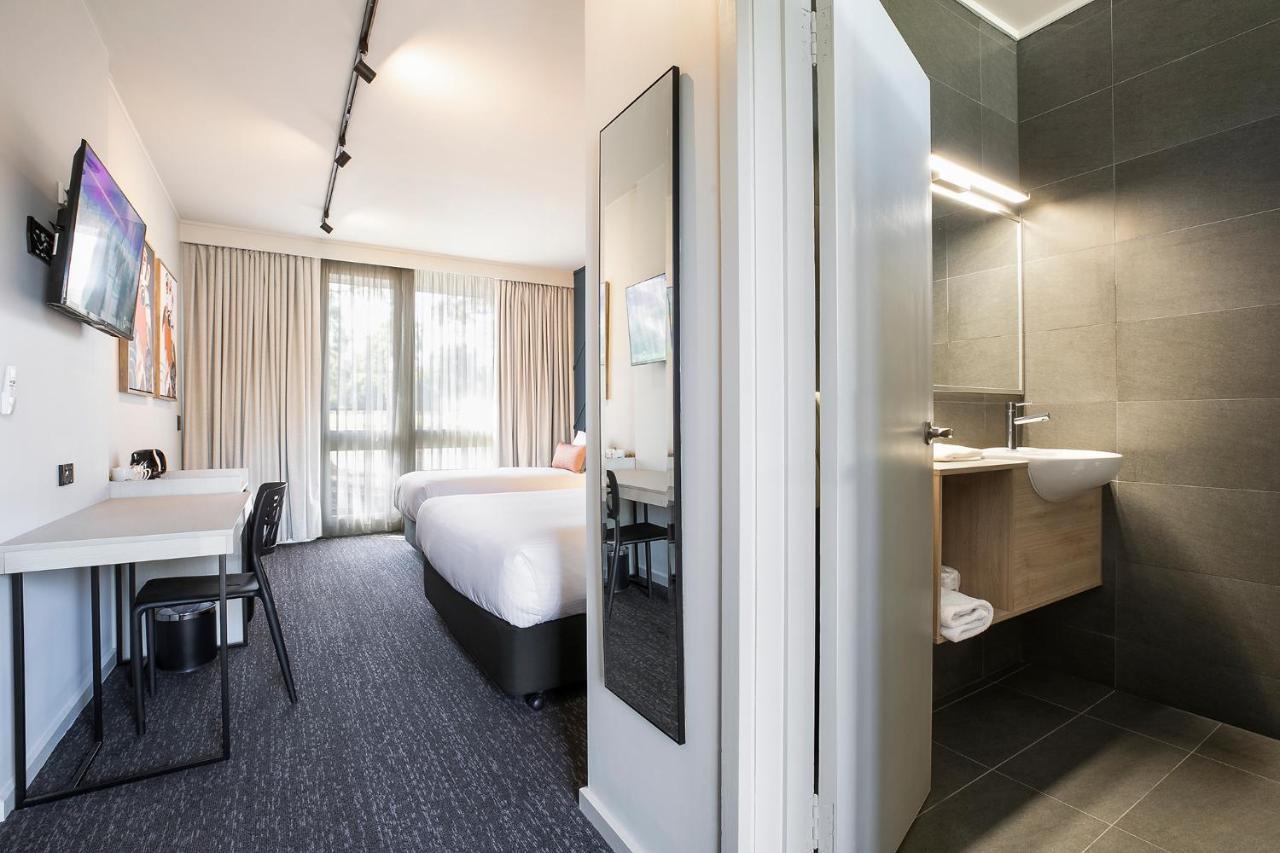 Nightcap At Sandown Park Hotel Noble Park Luaran gambar