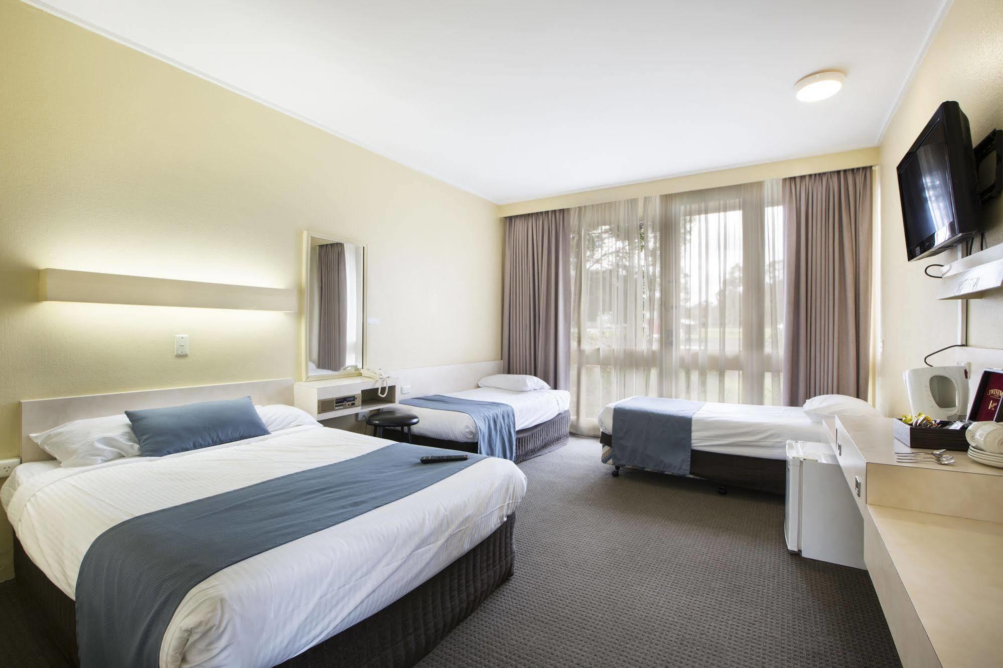 Nightcap At Sandown Park Hotel Noble Park Luaran gambar