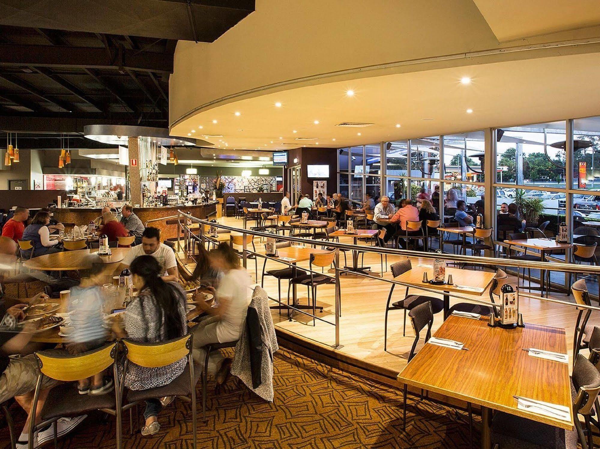 Nightcap At Sandown Park Hotel Noble Park Luaran gambar