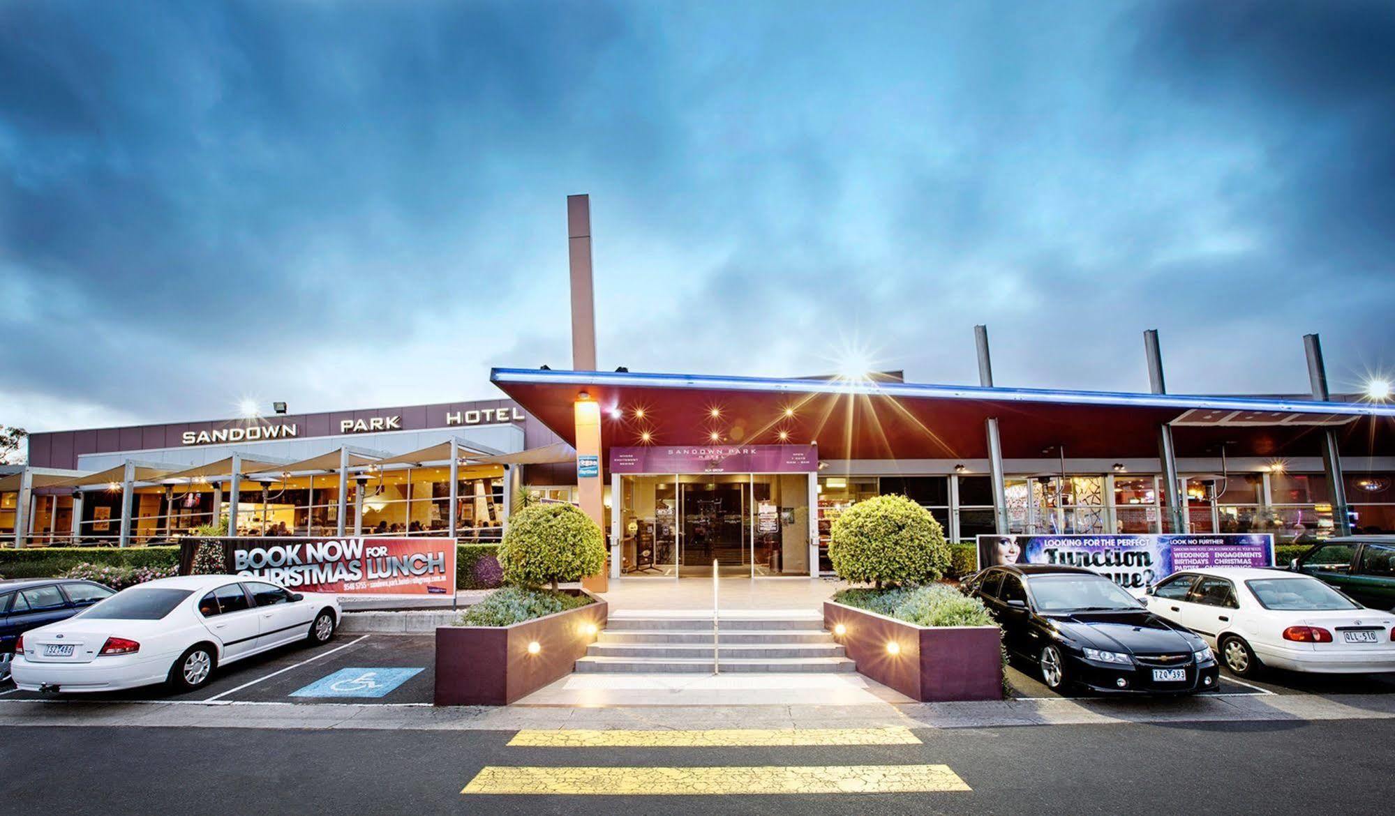 Nightcap At Sandown Park Hotel Noble Park Luaran gambar